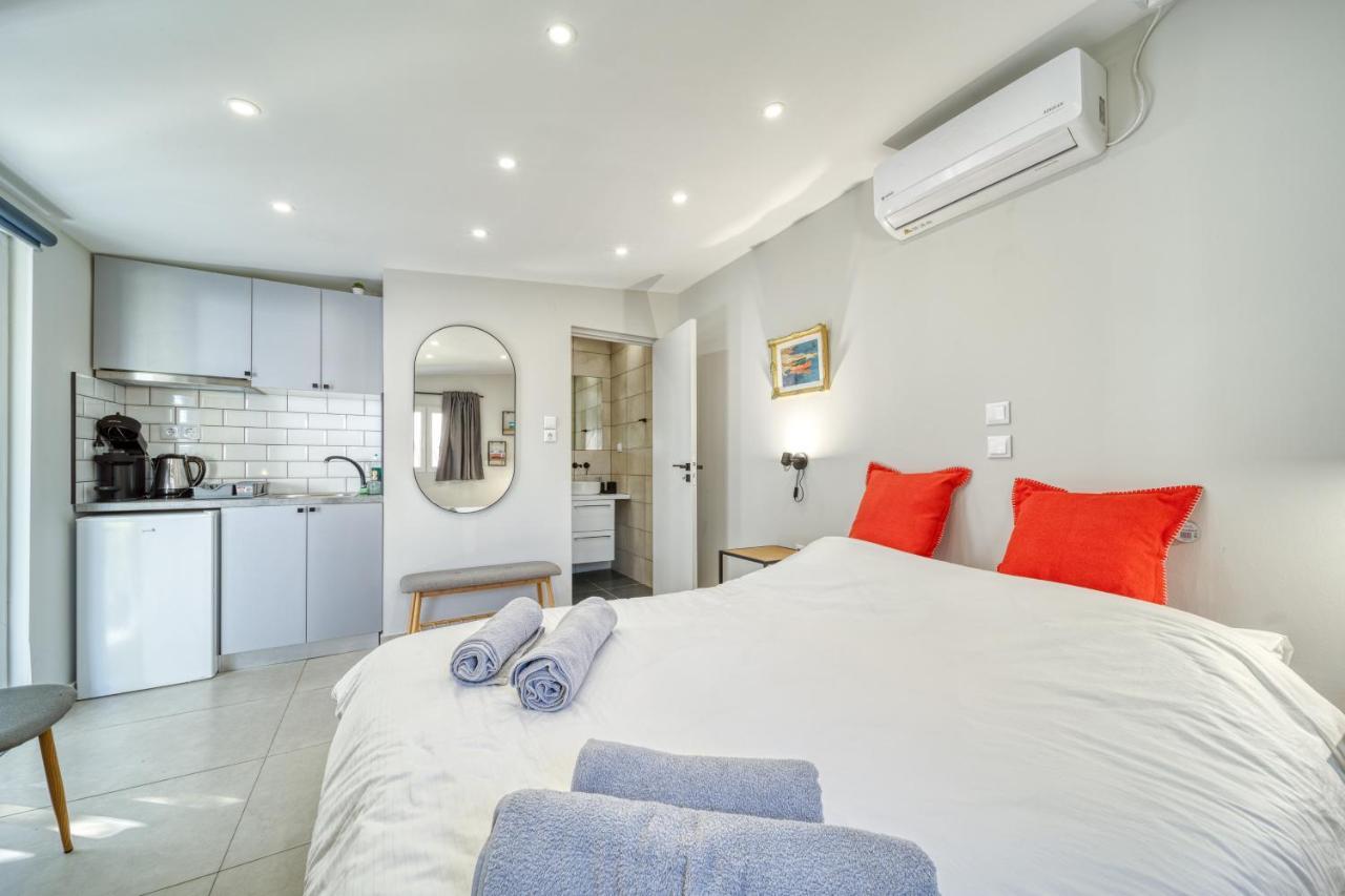 Chic Rooftop Studio W/ Terrace - Near Acropolis Atenas Exterior foto
